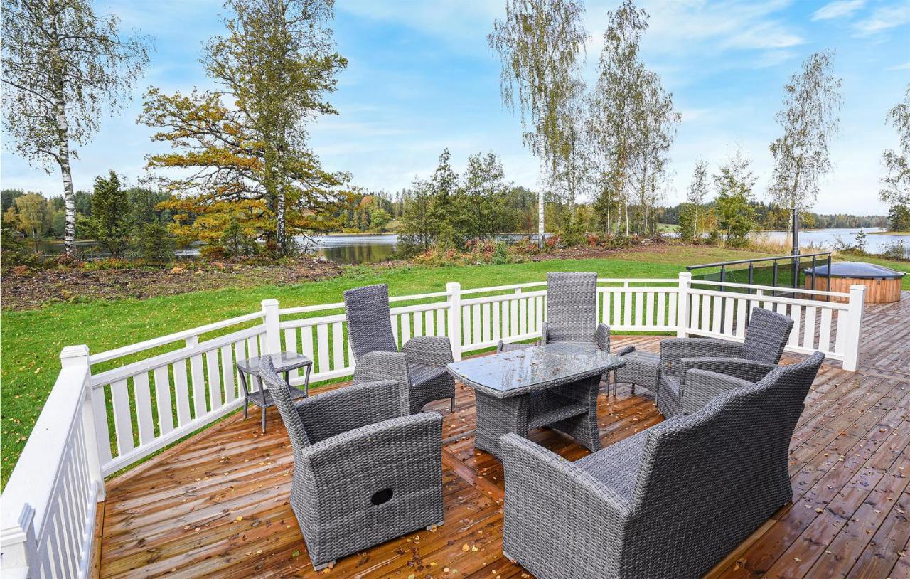 Cozy Home In Svanskog With Lake View Exteriér fotografie