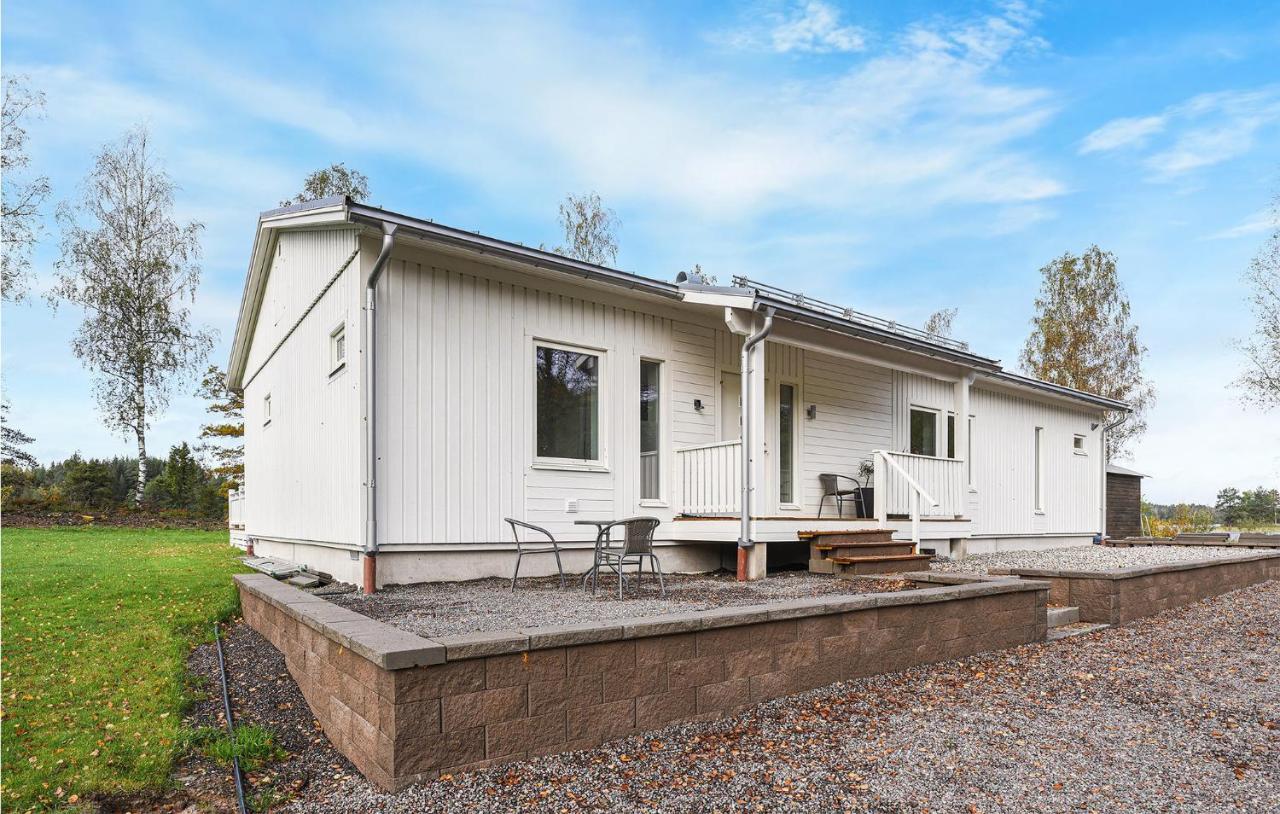 Cozy Home In Svanskog With Lake View Exteriér fotografie